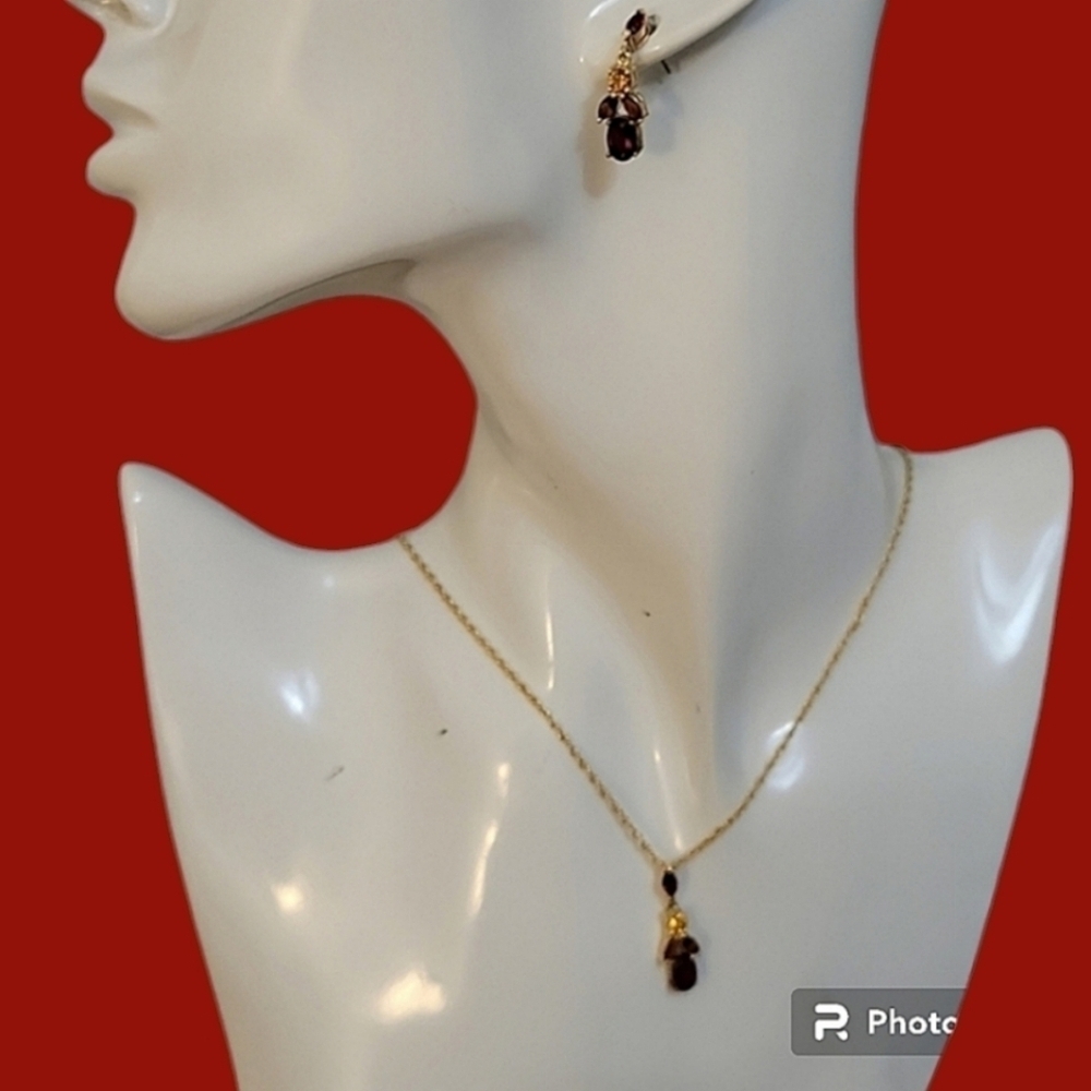 ROMAN Gold Plated Victorian Austrian Crystal Lavalier Valentine's Necklace Set